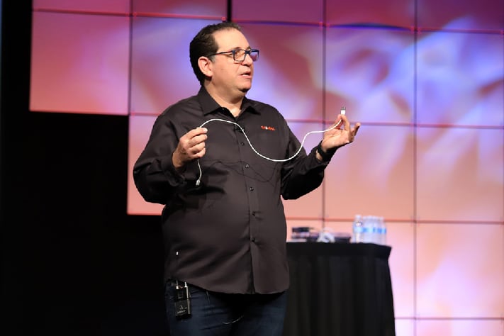 Kevin-Mitnick-pioneered-modern-cybersecurity